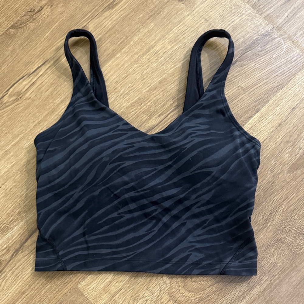 EUC Lululemon size 6 Black Zebra Print Tank Top